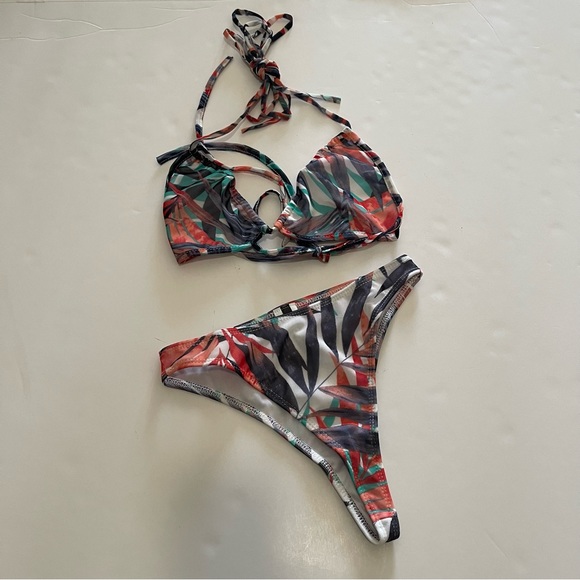 Multicolor Tropical Floral Print Mesh Bikini and Skirt Set - Picture 2 of 8
